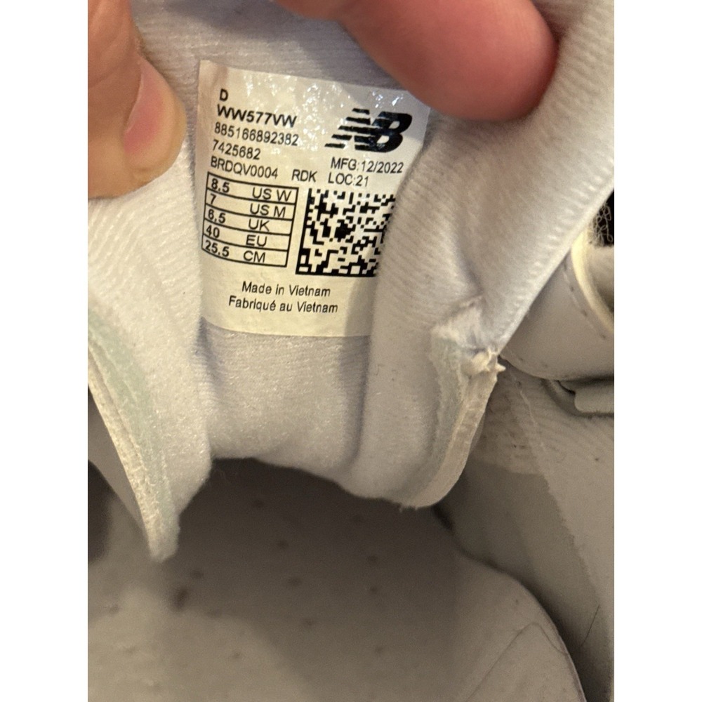 New Balance 577 Women's White Leather Walking Shoes (WW577VW) – Size 8.5 - Picture 7 of 7